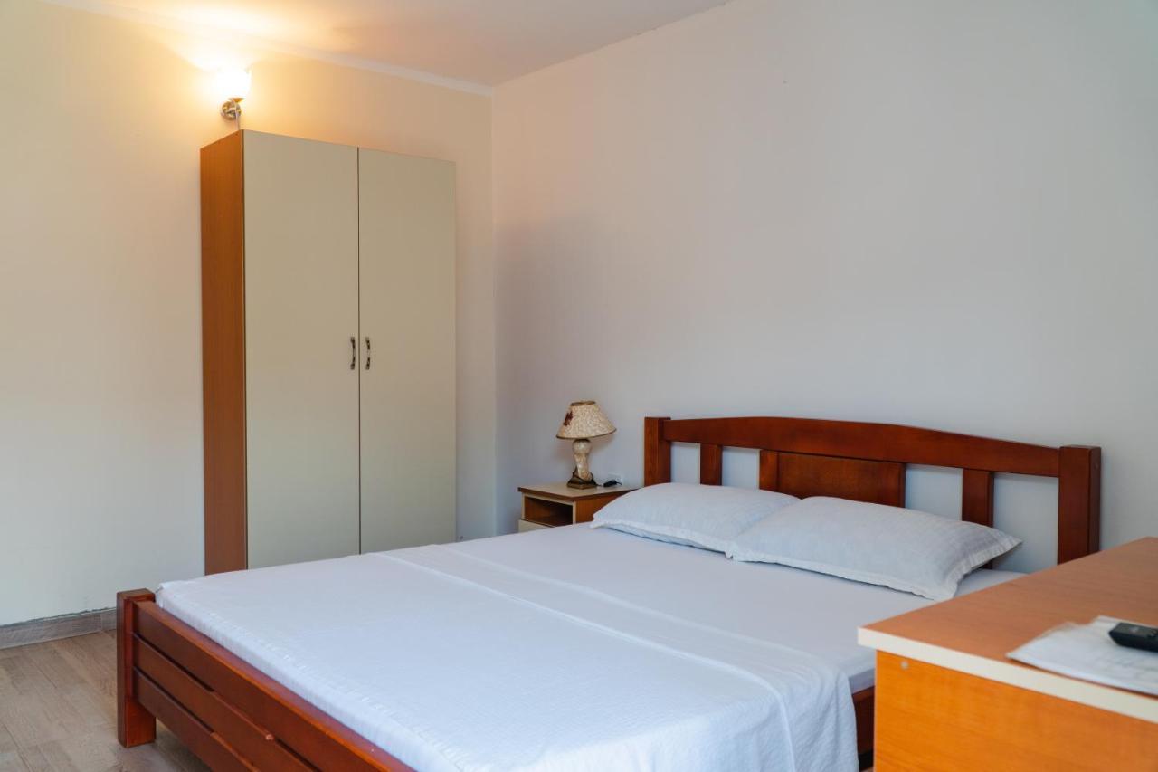 Guest House Buskovic Будва Екстер'єр фото