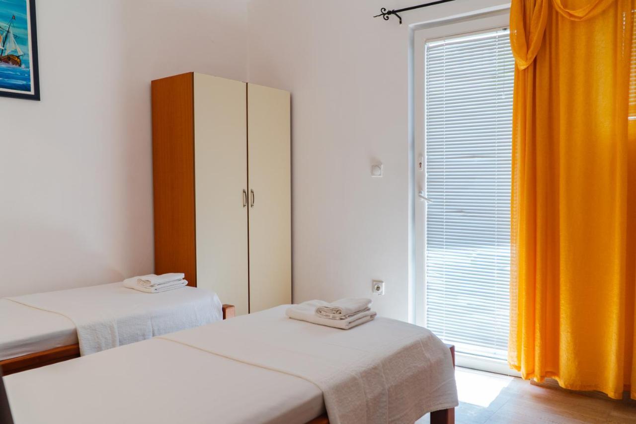 Guest House Buskovic Будва Екстер'єр фото