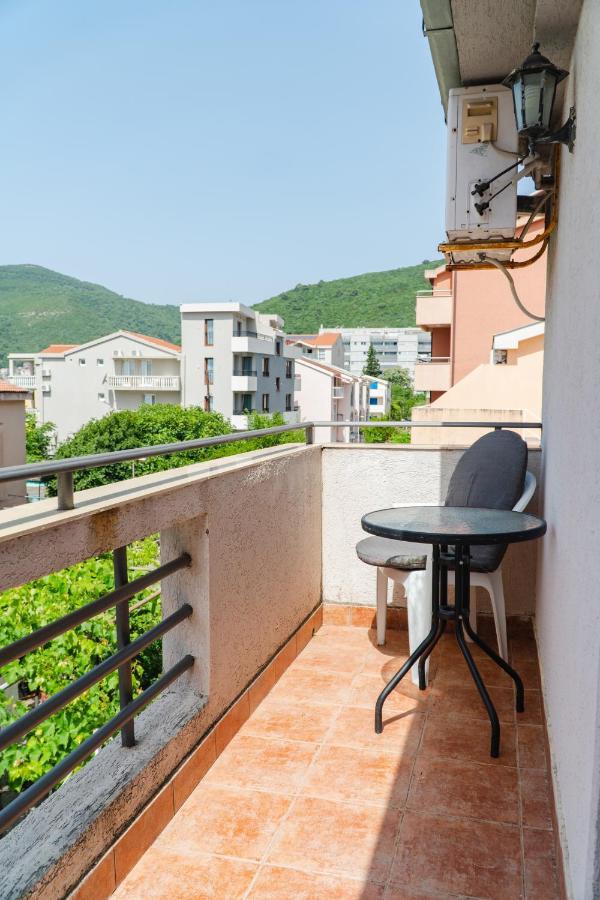 Guest House Buskovic Будва Екстер'єр фото